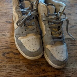 Nike Kids Sneakers - Gray and Cream